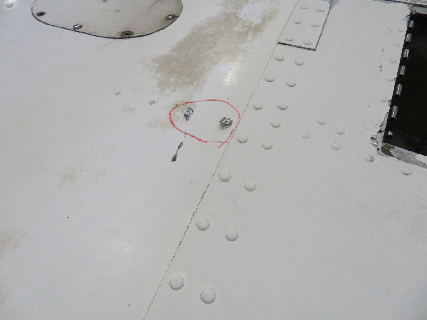 1978 Piper PA-34-200T Seneca RH Wing P/N 37093-04 (0423-103)