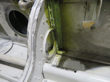 1980 Piper PA-34-200T Seneca II RH Wing P/N 37093-13R w/ De-ice (0224-94)