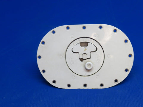 Cessna Vented Fuel Cap and Cover Assy P/N C156001-0102 (0124-1160)