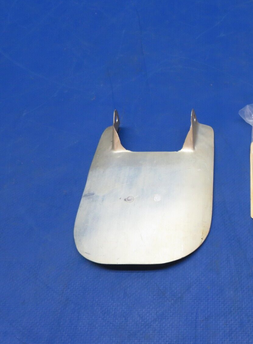 Cessna Cover "Duck Bill" Assy Nose Wheel Pant P/N 0542117-5 NOS (1023-395)