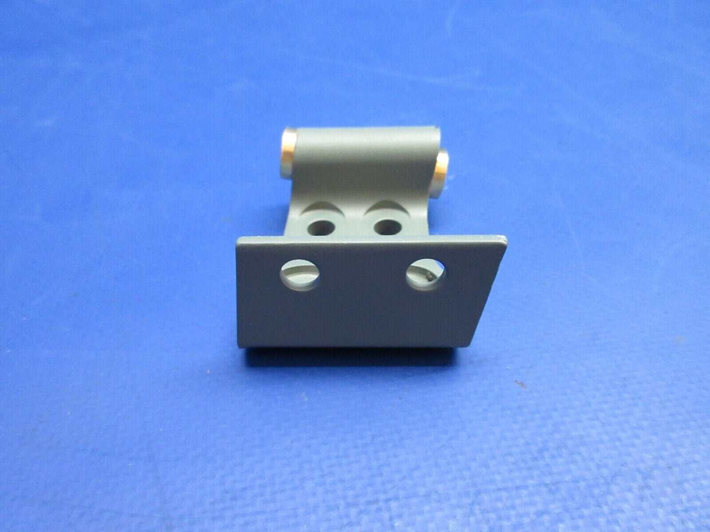 Beech 95-B55 Baron Upper Cabin Door Hinge P/N 35-400018-12 (0423-112)