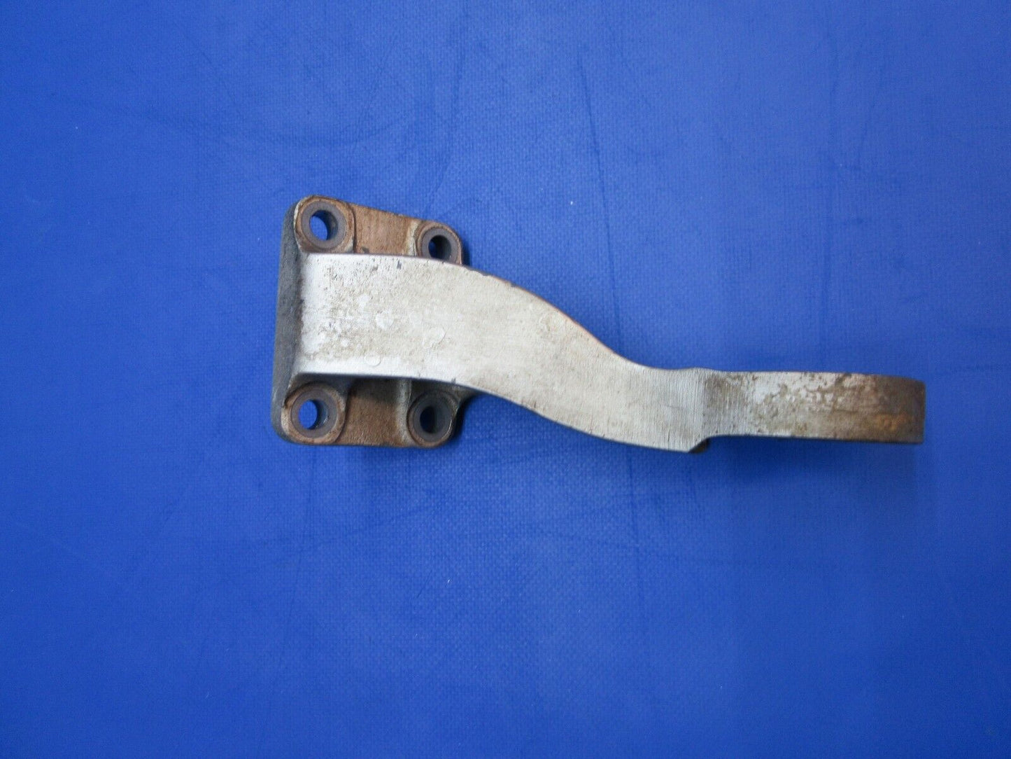 Continental E-225 RH Front Engine Mount Bracket P/N 531242 (0923-800)