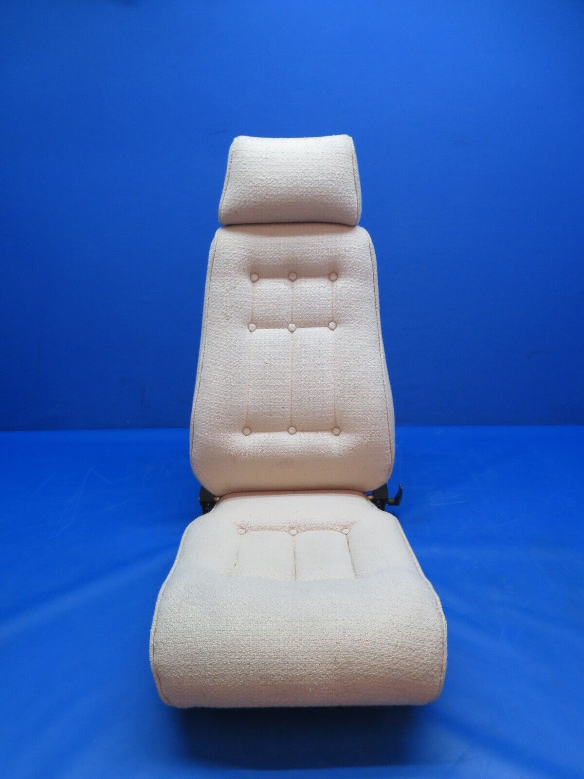 Piper PA-28-236 Dakota LH Rear Seat Assy P/N 96827-22 (0623-647)