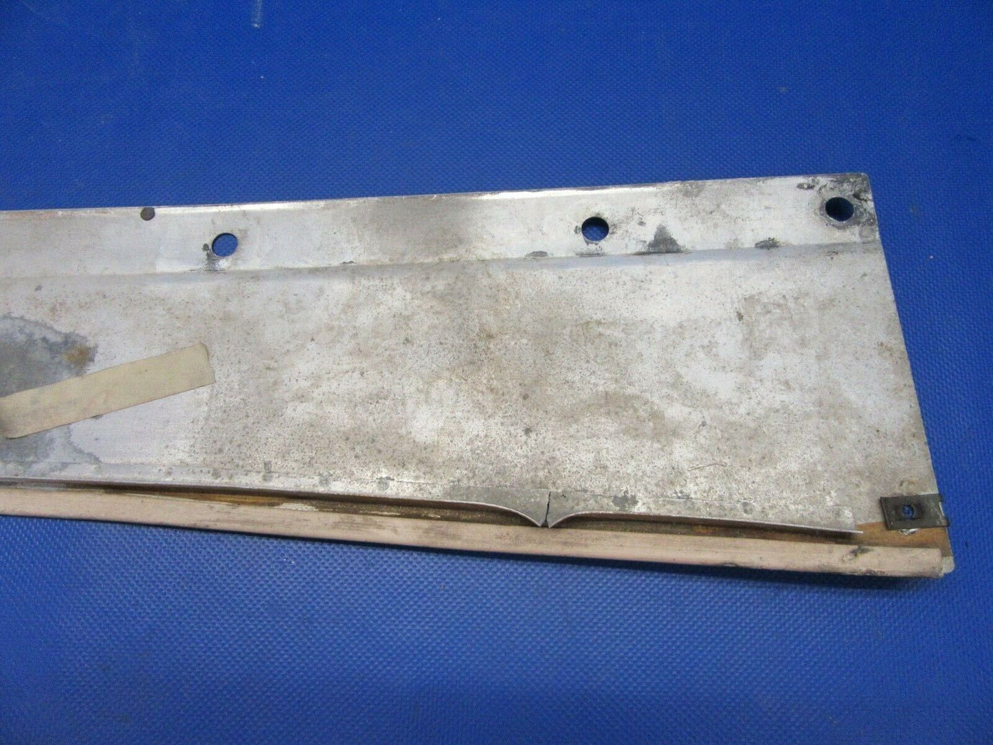 Cessna 177RG LH Bottom Wing Fuselage Attachment Fairing 1710003-10 (0621-508)