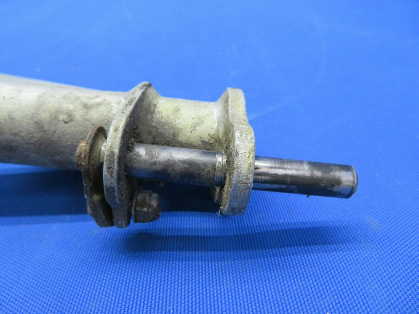 Beech Bonanza G35 Brace Main Landing Gear Retract LH 35-815102 (1120-02)
