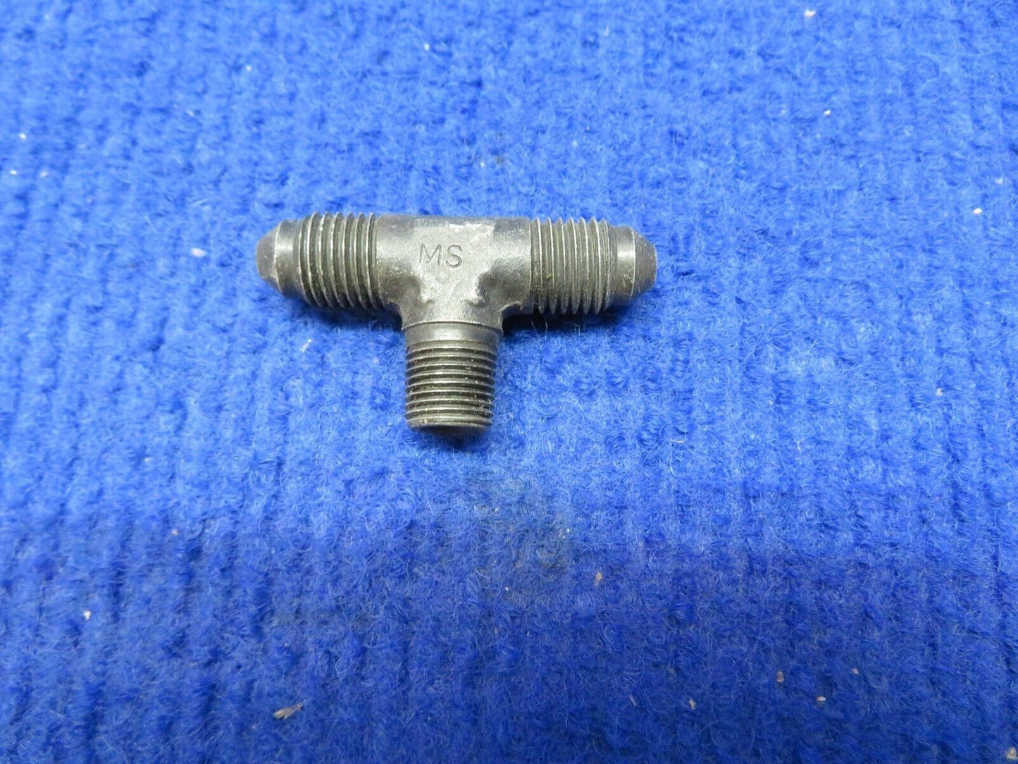 Steel Fitting-Tee P/N AN825-4 LOT OF 6 NOS (0722-488)