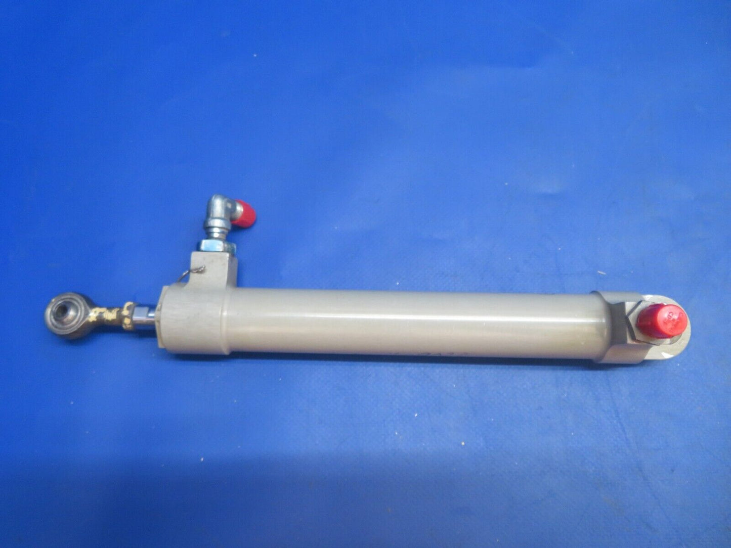 Piper Aerostar 602P RH Flap Actuator Assy P/N 980017-02, 980017-002 (0123-808)