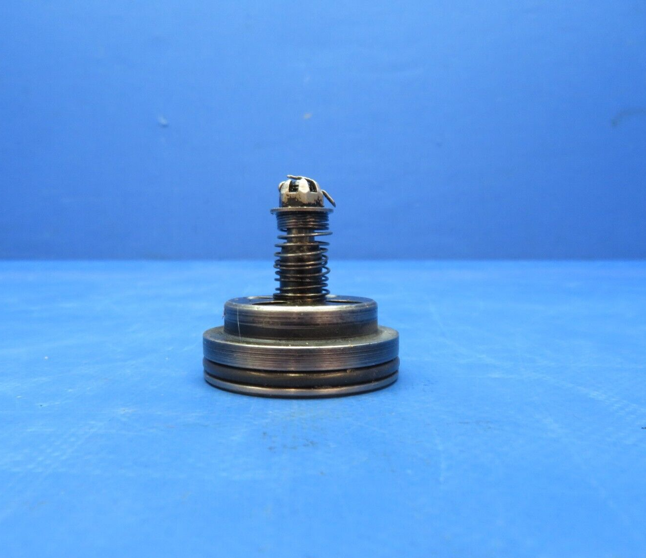 Continental E225-8 Oil Check Valve Assy P/N A25132 (0723-657)