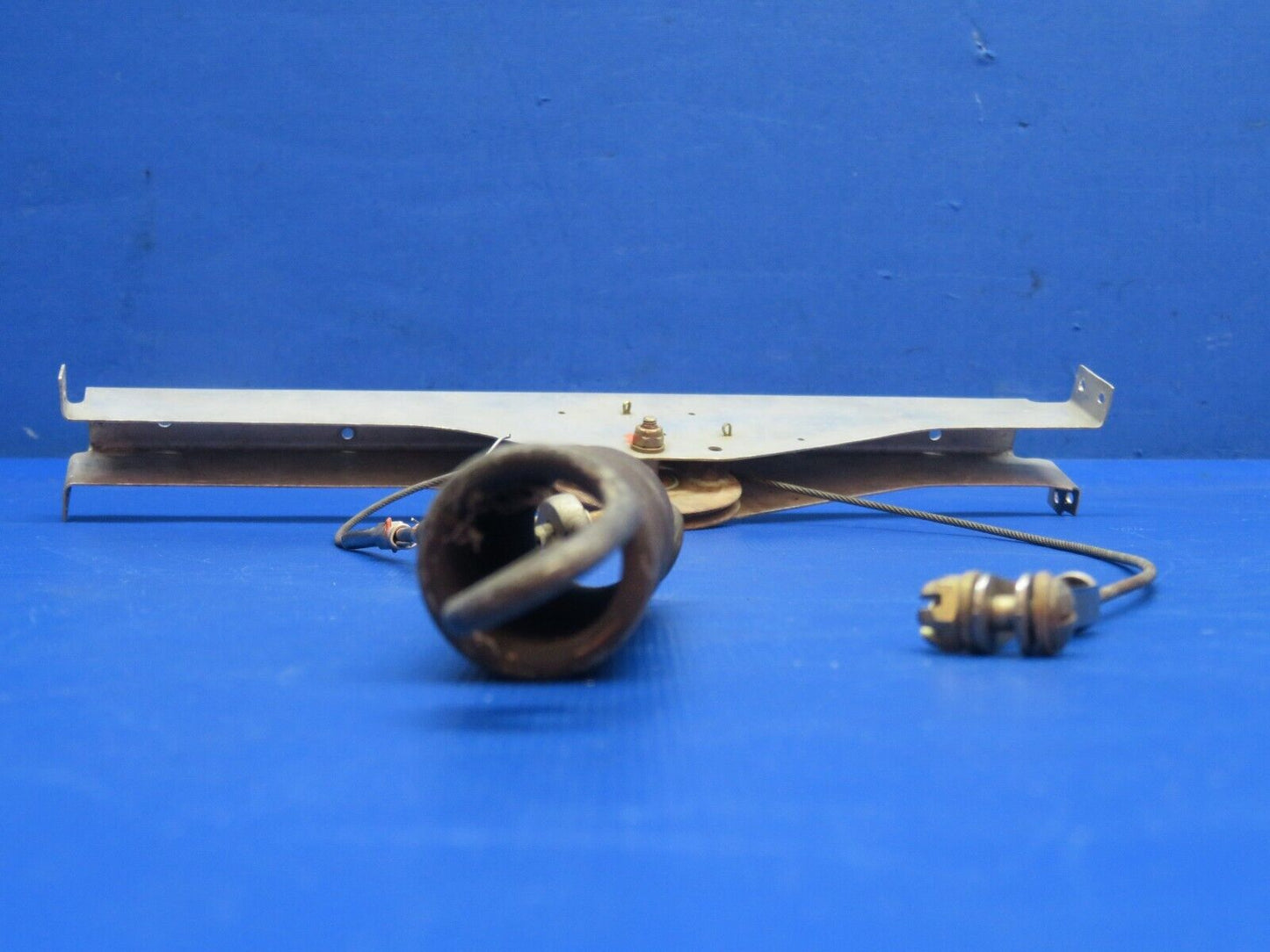 Cessna 210 Pulley Bracket P/N 1212427-1 (0124-1099)