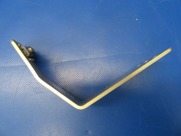 Diamond DA40-180 Seat Bracket Rear RH DA4-2520-64-00 (0319-97)