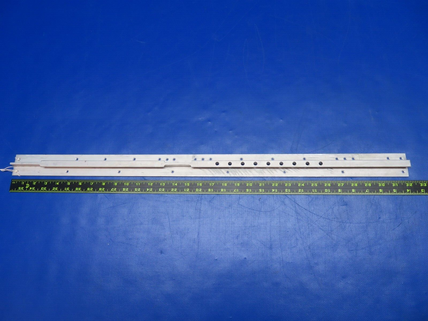 Beech Seat Track Assy P/N 169-400005-359 NOS (0224-1471)