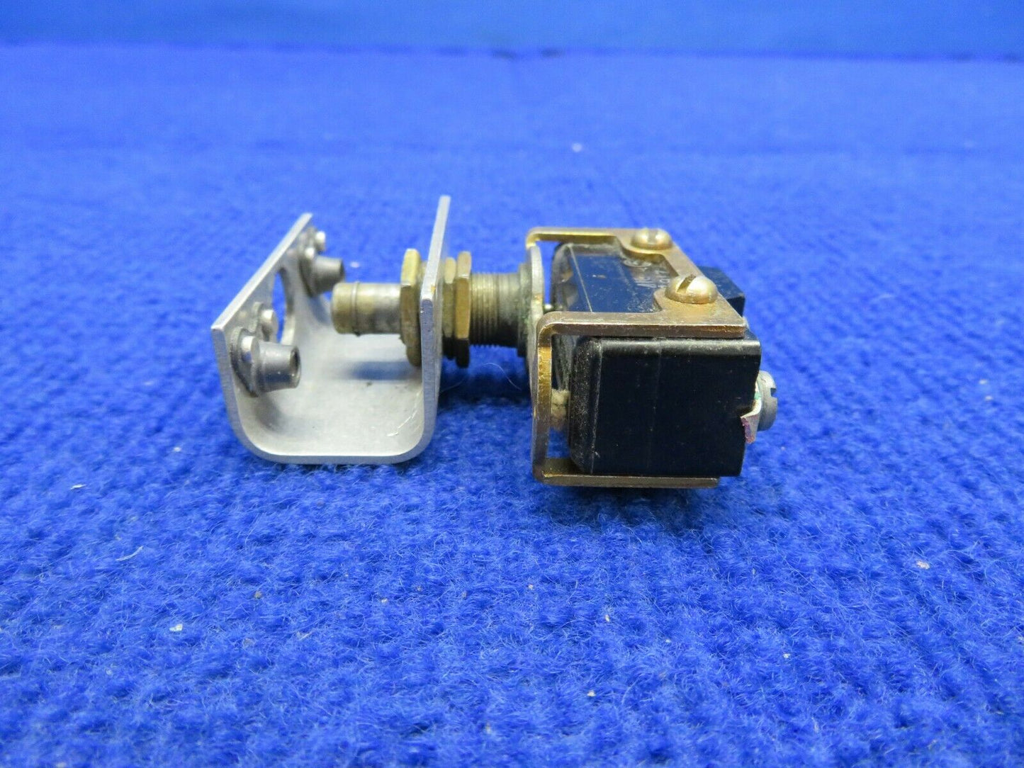 Beech 58 Baron Cargo Door Microswitch & Strike Plates P/N MS25026-1 (0322-538)
