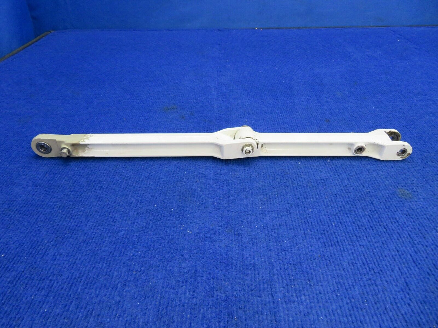 Cessna 310 Main Landing Gear Link Assy Upper & Lower LH P/N 0841102-4 (0522-363)
