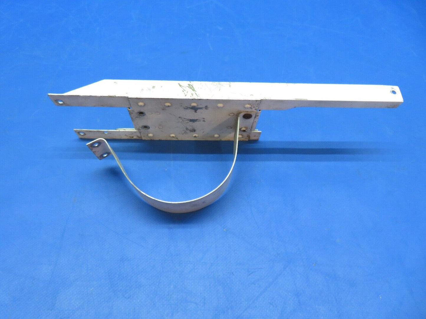 Cessna 310 / 310Q Clamp w/ Support & Angle Cabin Heater P/N 0813742-1 (0823-749)