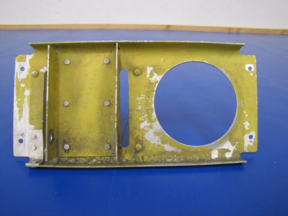 Beech Baron 58 Channel & Plate Control Console P/N 96-324055-35 & -163 (0317-32)