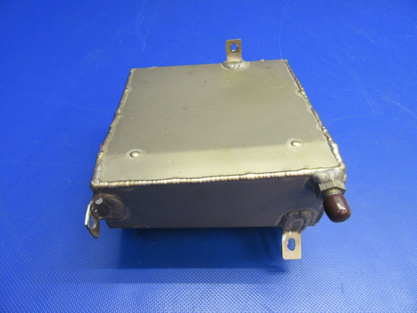 Cessna 210 / T210N Fuel Reservoir P/N 2116010-6 (1021-313)