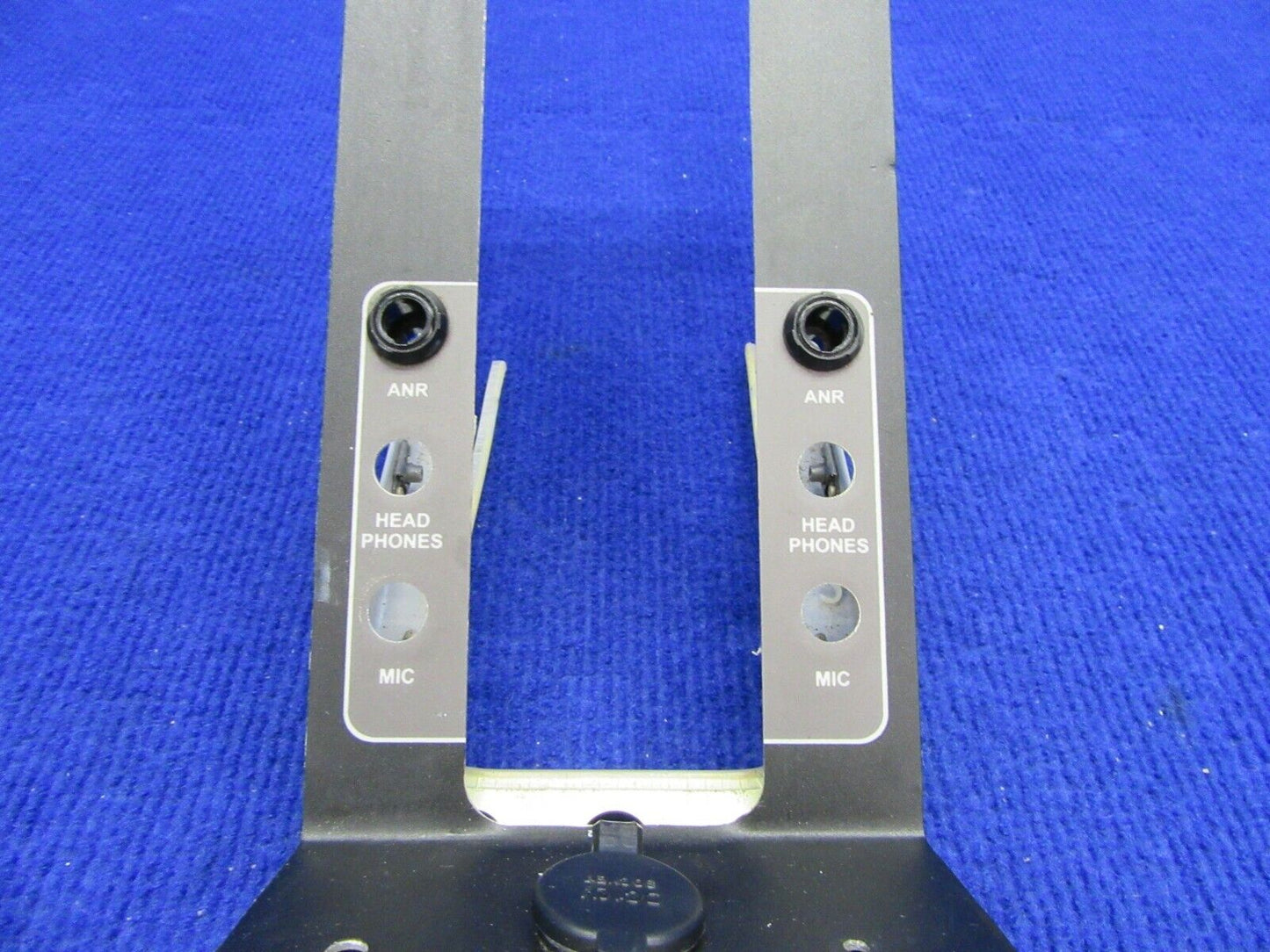 Cirrus SR-22 Audio Integration Panel P/N 20326-401, 19137-001 (0122-380)