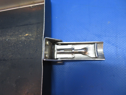 Cessna 120 Battery Box Assy w/ Lid P/N 0412146 (0423-47)