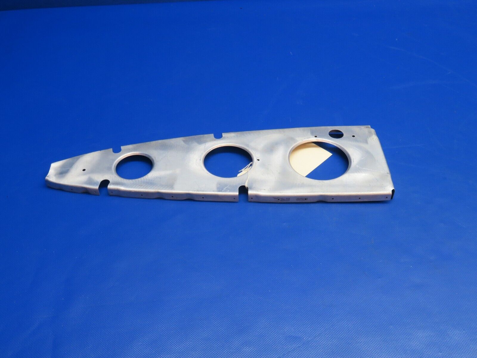 Cessna 210 Rib Leading Edge LH STA 172.00 P/N 1221042-97 NOS (0124-1071)