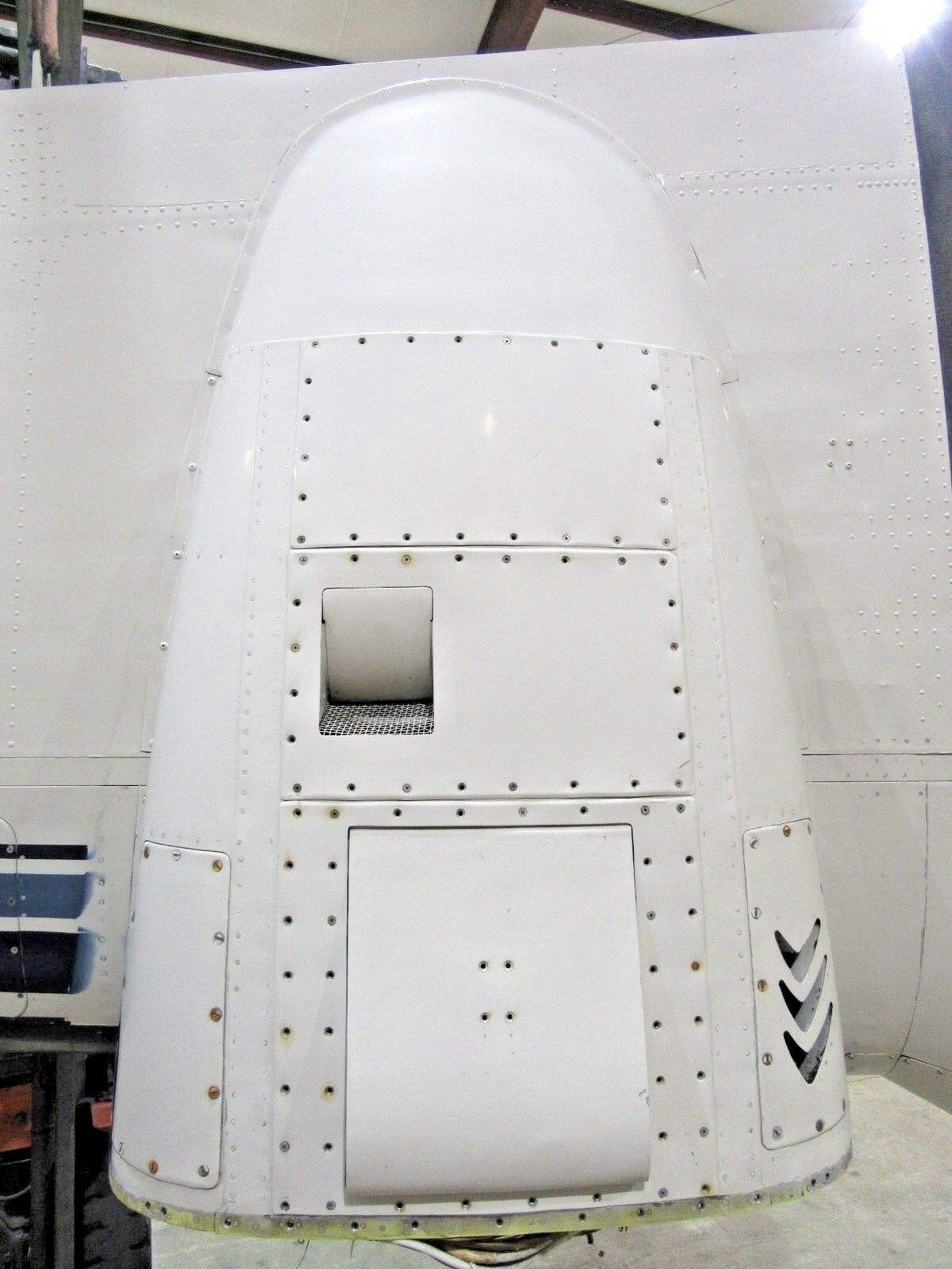 Beech Baron 58P Wing RH P/N 102-100010-602 (0918-313)