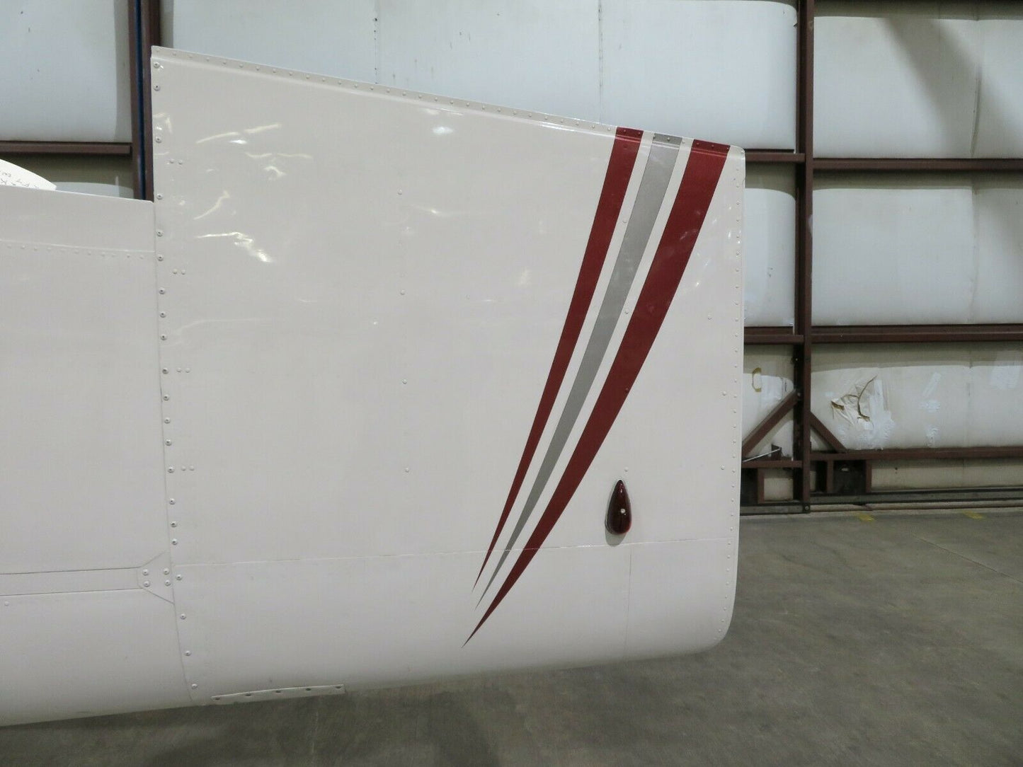 1964 Beech Baron 95-B55 Wing w/ Landing Gear LH P/N 96-110005-601 (0520-10)