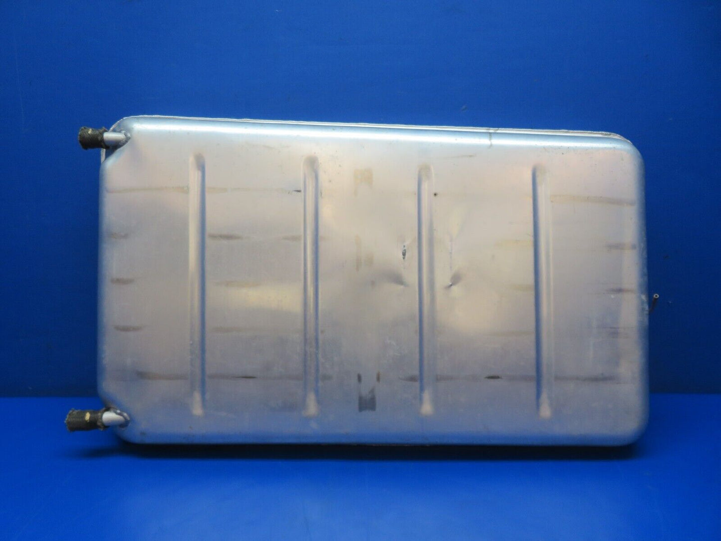 Cessna 337 / 337E RH OTBD Main Fuel Tank Assy P/N 1516120-4 (0124-183)