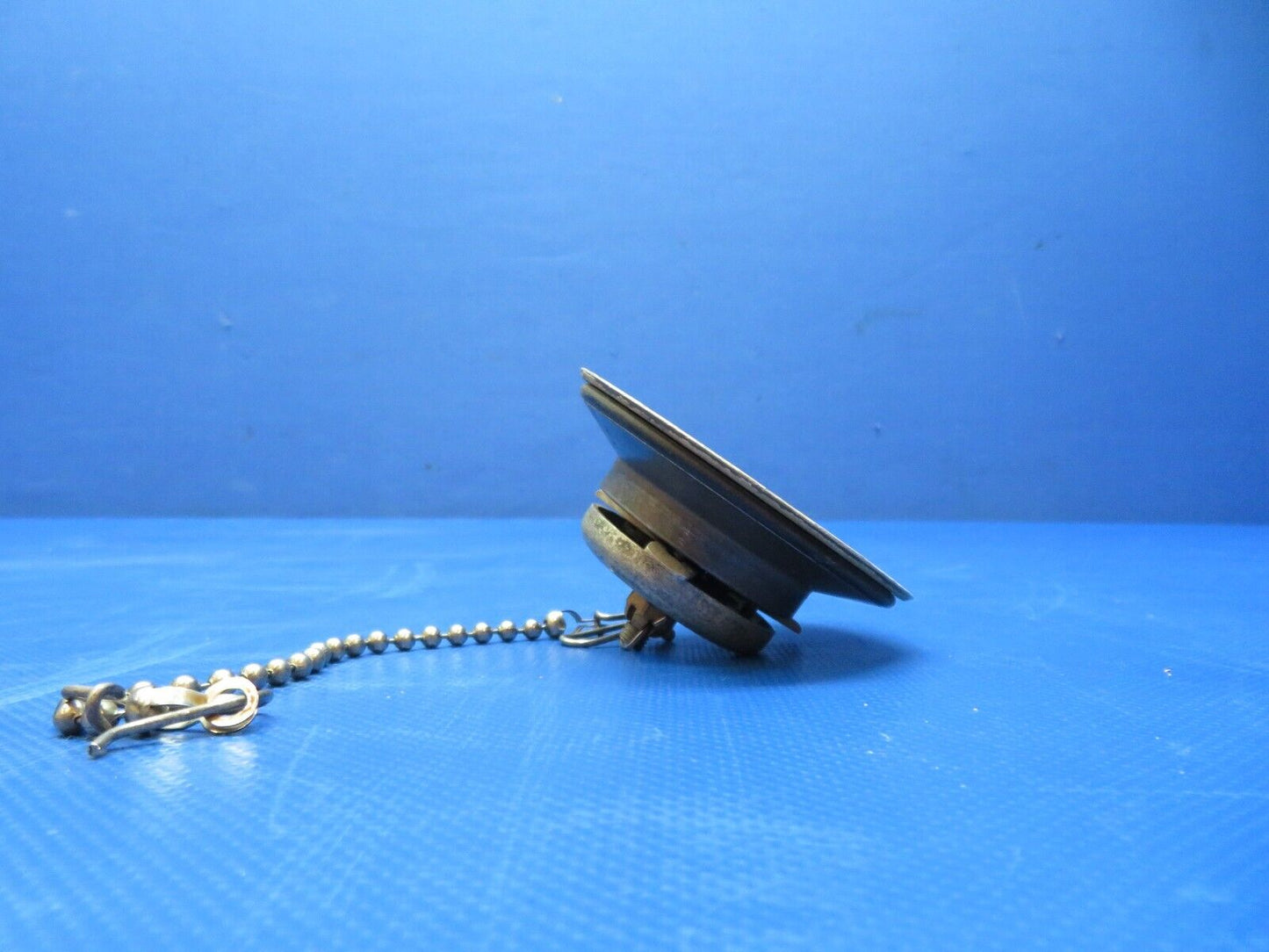 Cessna 401 / 401A Shaw Aero Fuel Cap Assy P/N 99321 (0124-143)