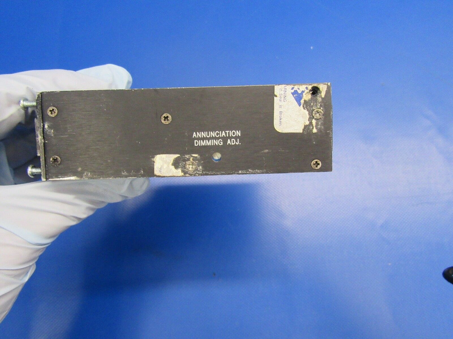 Mid Continent GPS Annunciation Control Unit 28V P/N MD41-528 (1017-30)