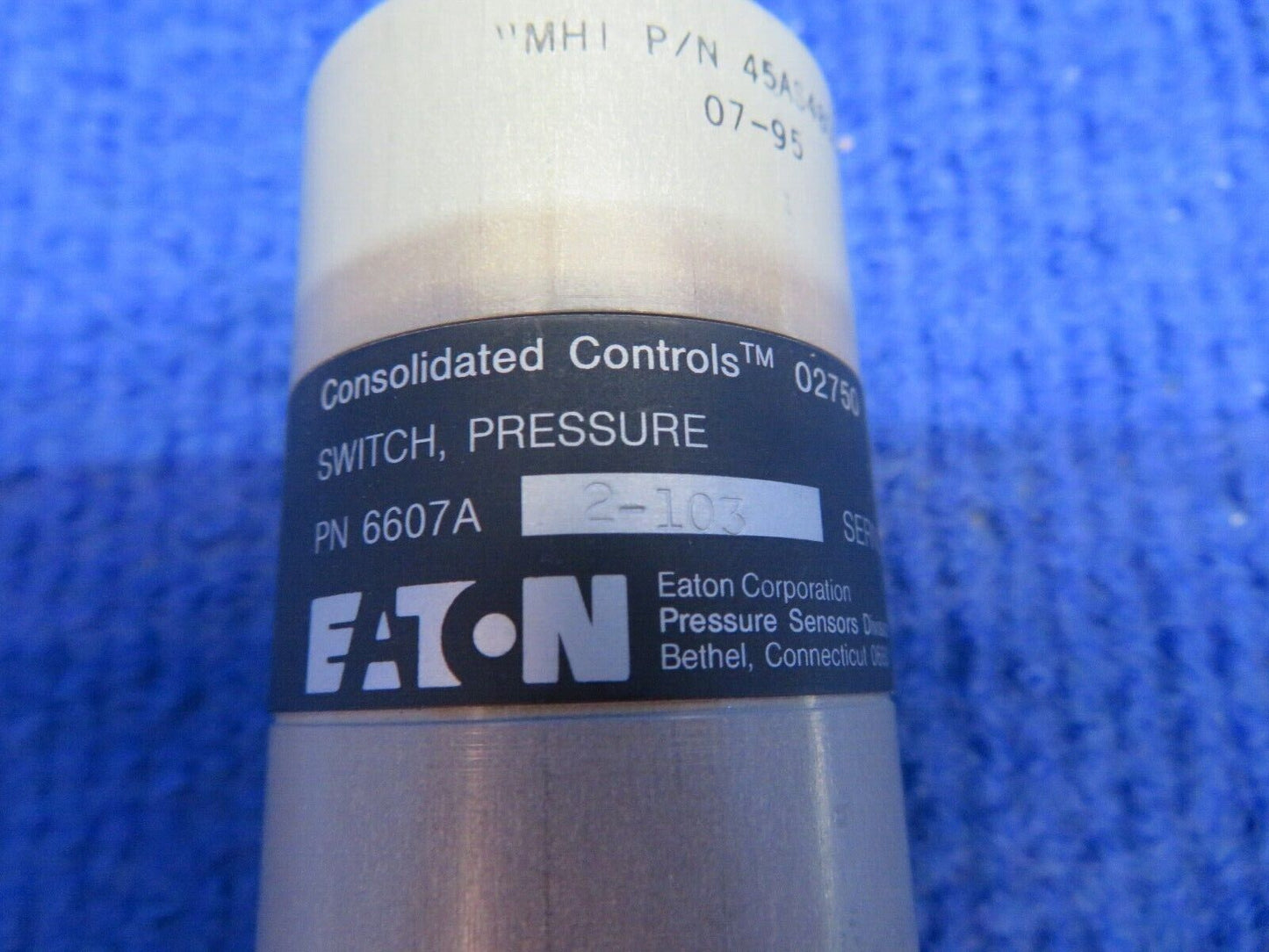 Consolidated Controls Cabin Pressure Switch P/N 45AS48008-011 NOS (0622-691)
