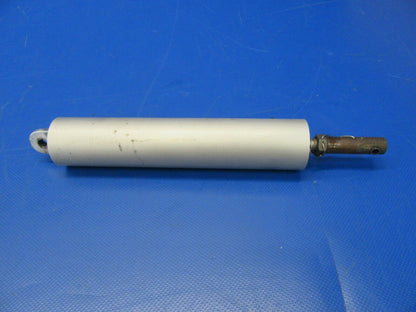 Bellanca 17-30A Super Viking Hydraulic Cylinder Main Gear 195526-0 (0819-183)