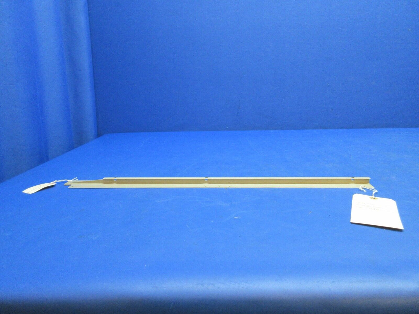 Cessna 172 Seat Rail - OTBD RH P/N 0511240-12 NEW OLD STOCK (1023-970)