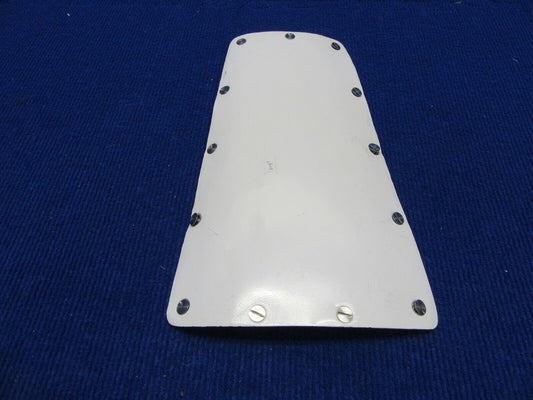 Beech Baron 95-B55 Nacelle Panel LH INBD / RH OTBD 96-980001-14 (1121-492)