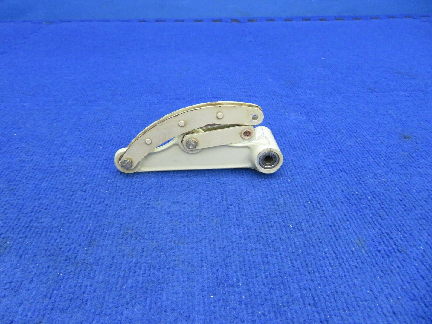 Cessna 310 Bellcrank Assembly Rocker Arm w/ Link LH P/N 0841104-3 (0422-429)