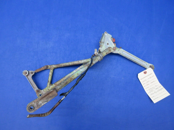 Cessna 310 / 310F Nose Gear Truss Assy w/ Drag Brace P/N 0842000-70 (1123-825)