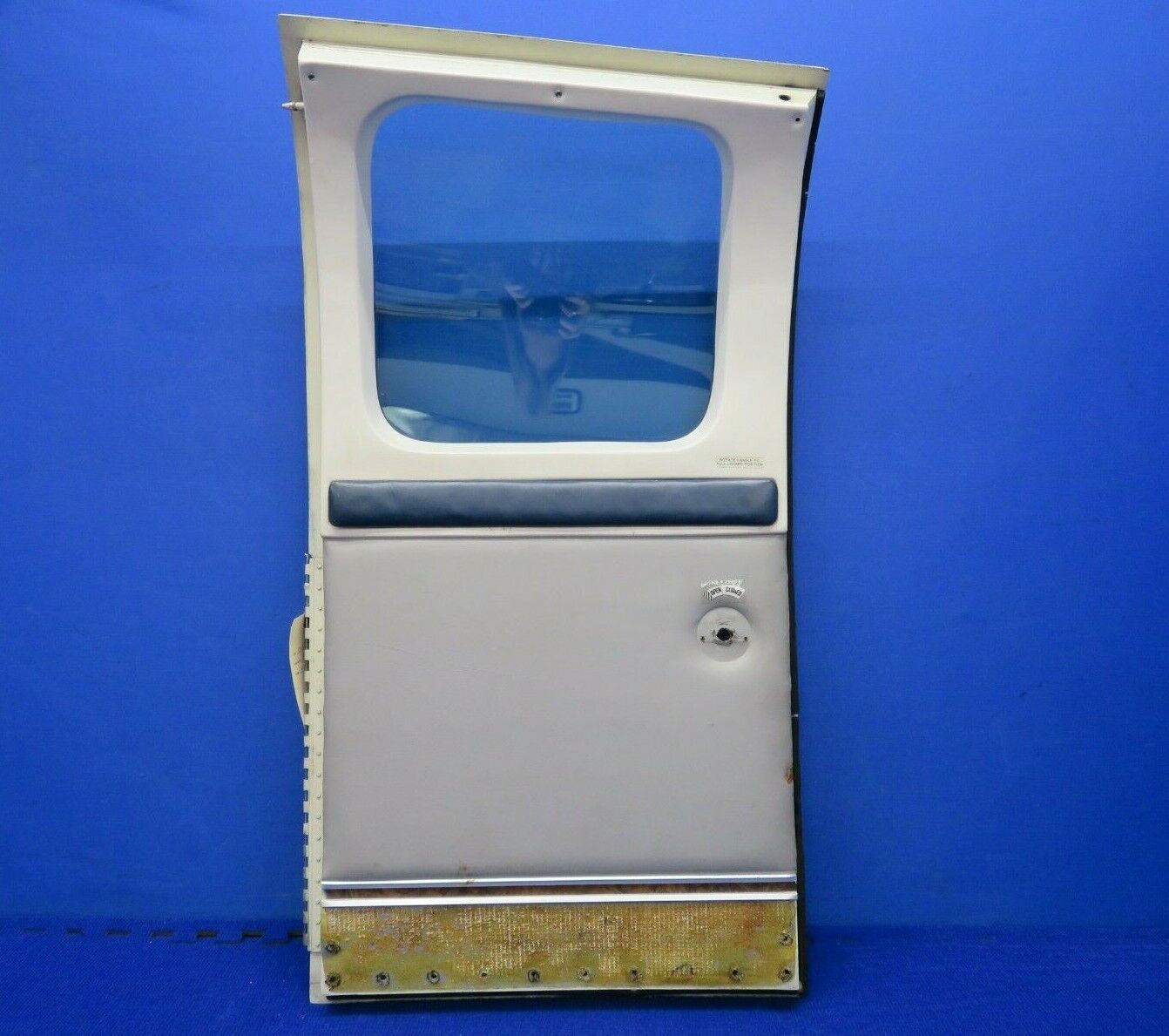 Beech 58 Baron FWD Utility Door Assy P/N 36-430011-333 Green Tint (0422-04)