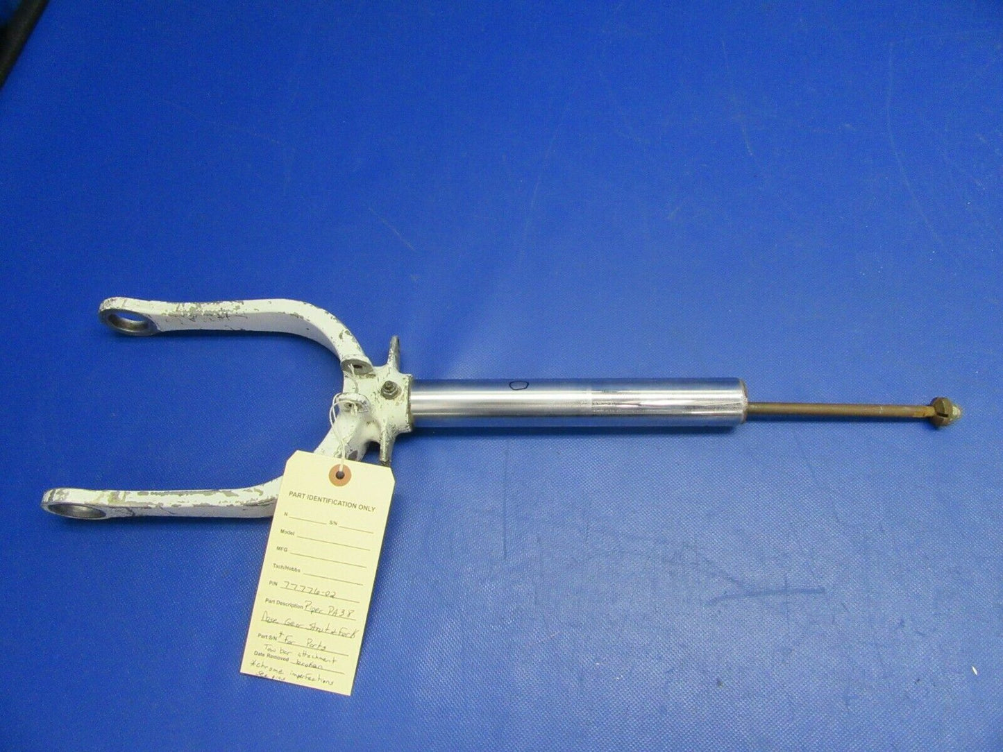 Piper PA38 Nose Gear Strut & Fork P/N 77776-02, 77776-002 PARTS (1121-325)