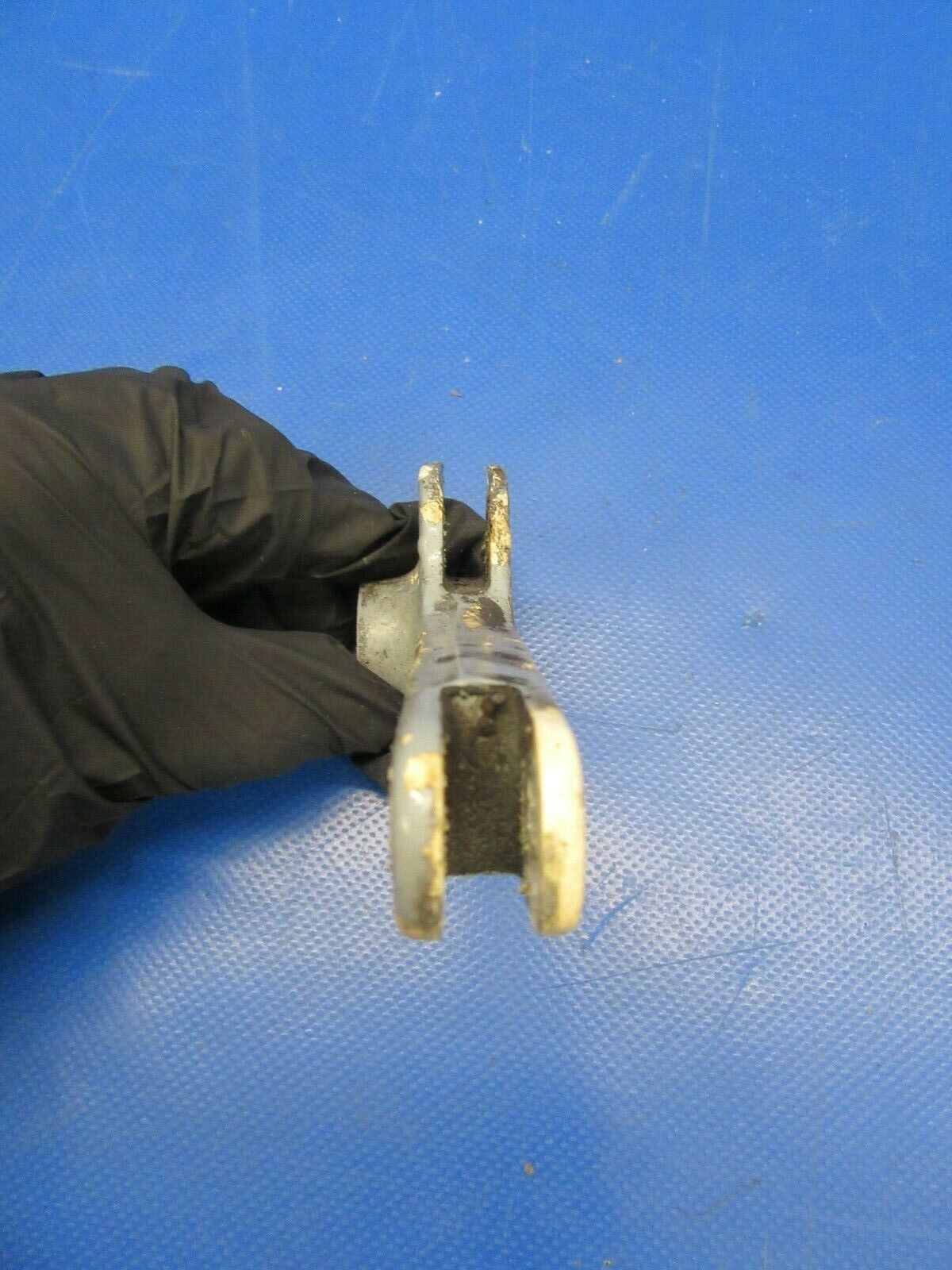 Cessna 310 310R Nose Gear Retract Arm Assy 0842108-2 (0319-33)