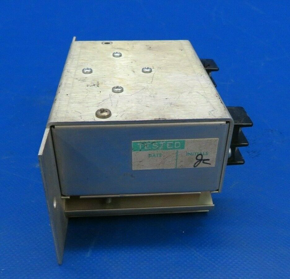 Lamar Voltage Regulator 28V P/N B-00296-3 (0220-126)