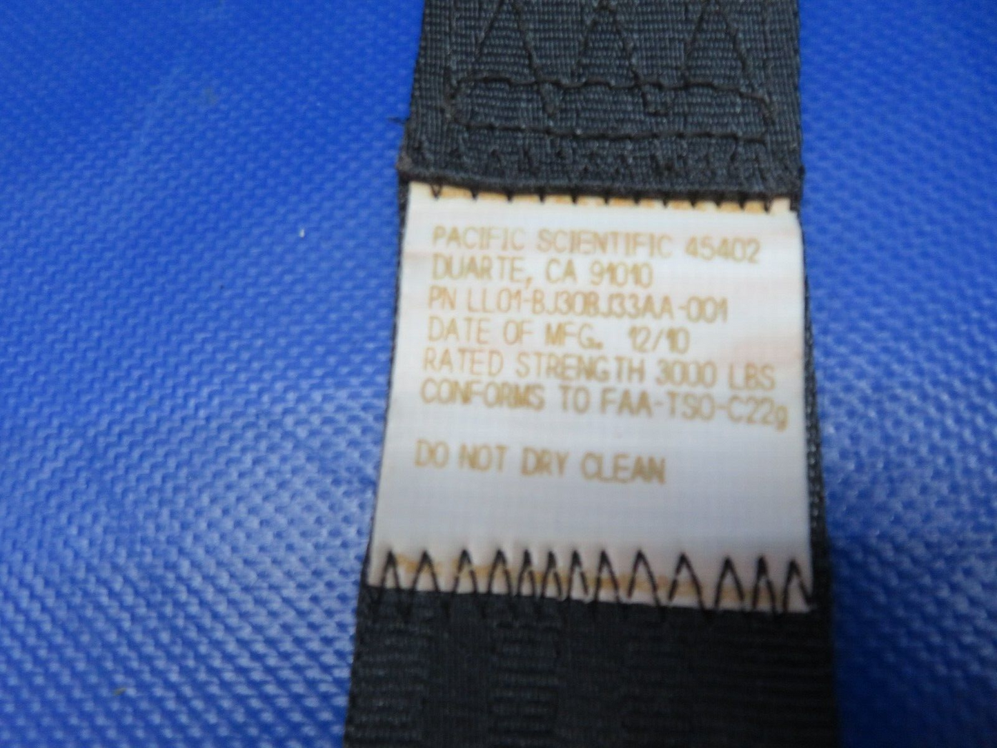 Cessna 401 / 401A Pacific Scientific Seat Belt P/N LL01-BJ30BJ33 (0124-101)