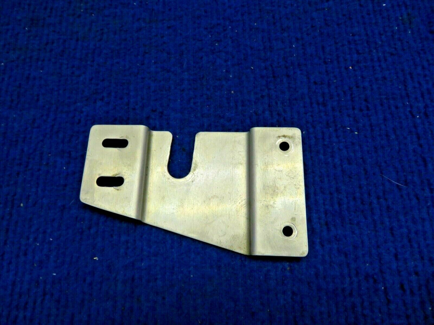 Beech 58 Baron Fresh Air Control & Mounting Bracket P/N 58-530100-1 (0422-800)