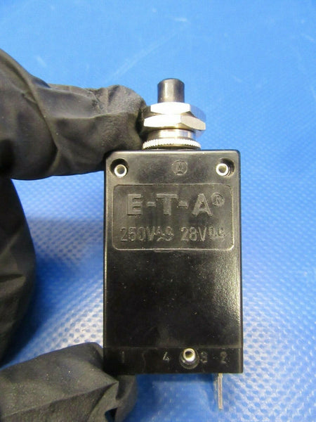 17 Amp ETA Circuit Breaker 250VAC 28VDC 171535 45-700-IGI-P10 (0519-58)