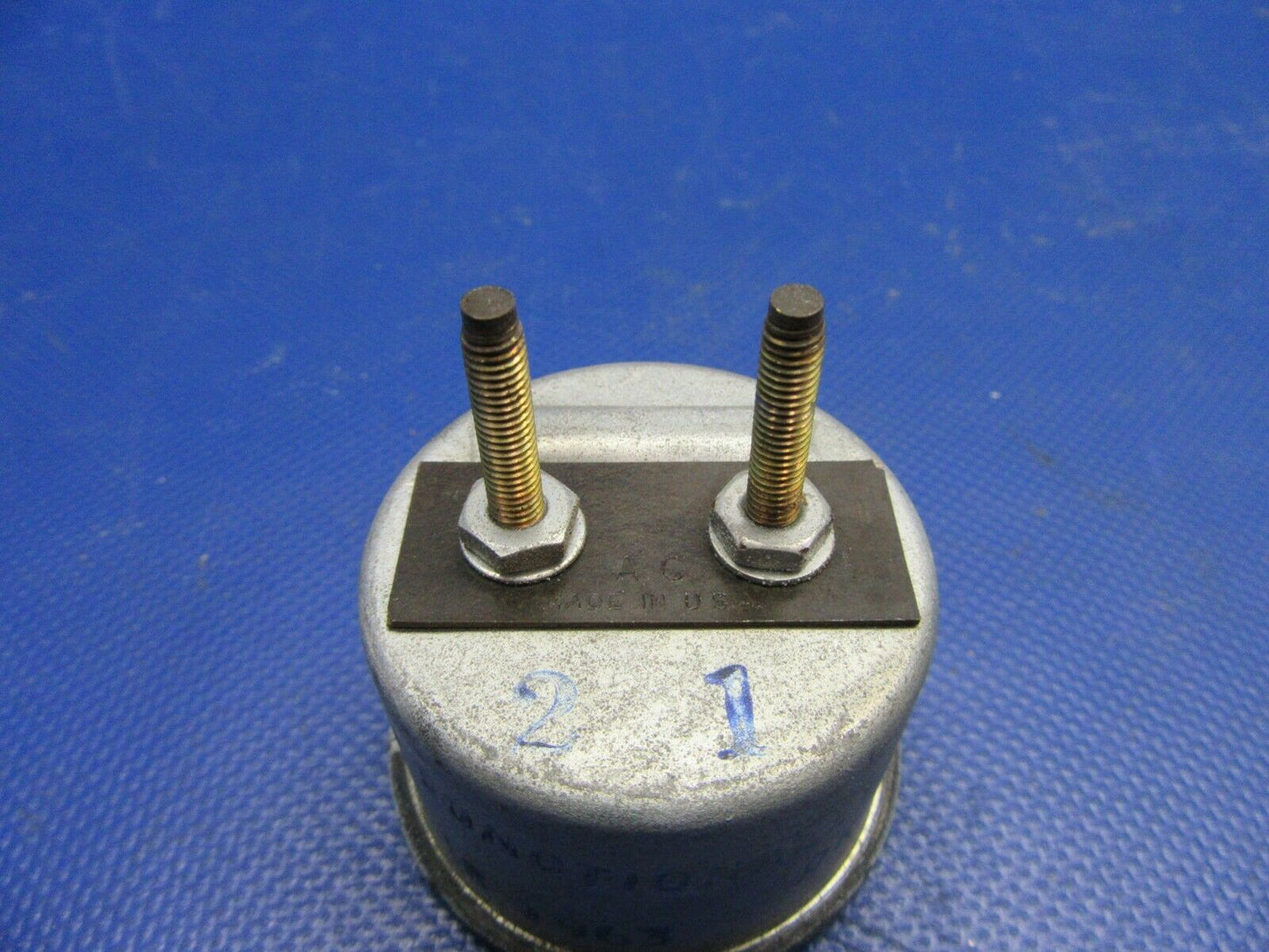 Beech Baron 95-B55 Fuel Quantity Gauge P/N 95-380018 (1021-465)