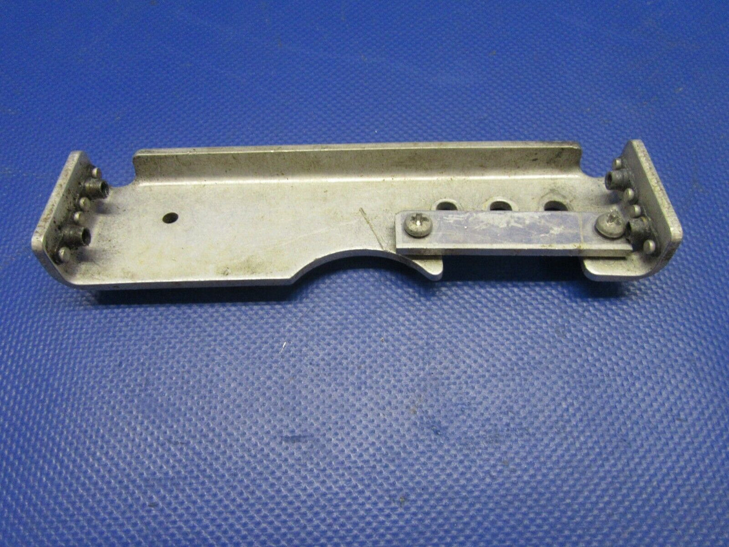 Piper PA-28R-180 Arrow Engine Controls Bracket 67224-00, 67224-000 (0621-601)