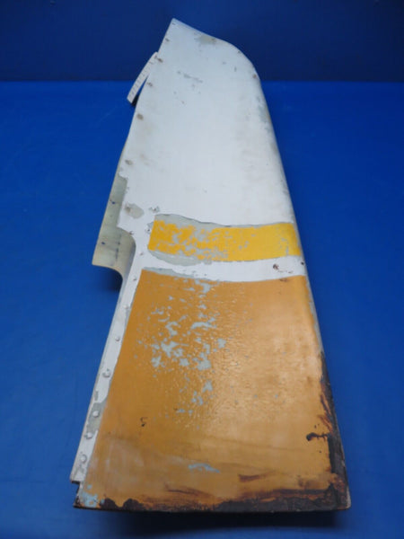 Cessna 210 LH Fiberglass Wing Tips Assy P/N 1221111-203 (0723-426)