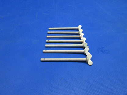 Piper Stud / Fastener P/N 487-604 LOT OF 7 NOS (1123-779)