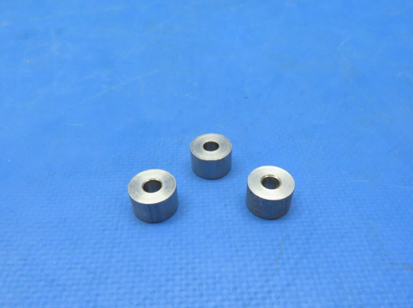 Piper Bushing P/N 95061-118 LOT OF 3 NOS (0923-658)