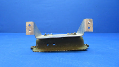 Cessna 210 Reflector Courtesy Light w/ Bracket P/N 0413140-5 (0523-286)