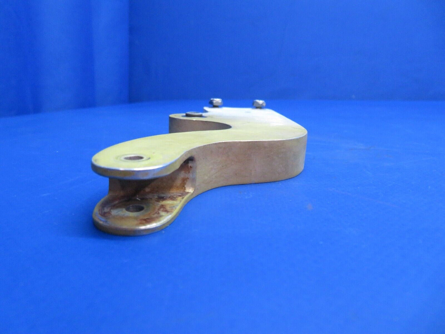 Lake LA-4-200 Elevator Bellcrank Assy P/N 2-7105-1 (1222-737)