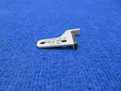 Diamond / Beechcraft Damper Assy P/N 45A39508-041 NOS (0622-461)