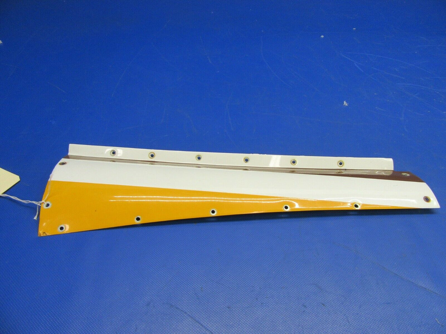 Cessna 182 Horizontal Stabilizer Fairing RH Upper 732615-6 (1021-541)